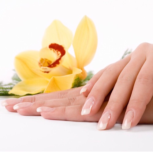 LUXE NAILS SPA - manicure